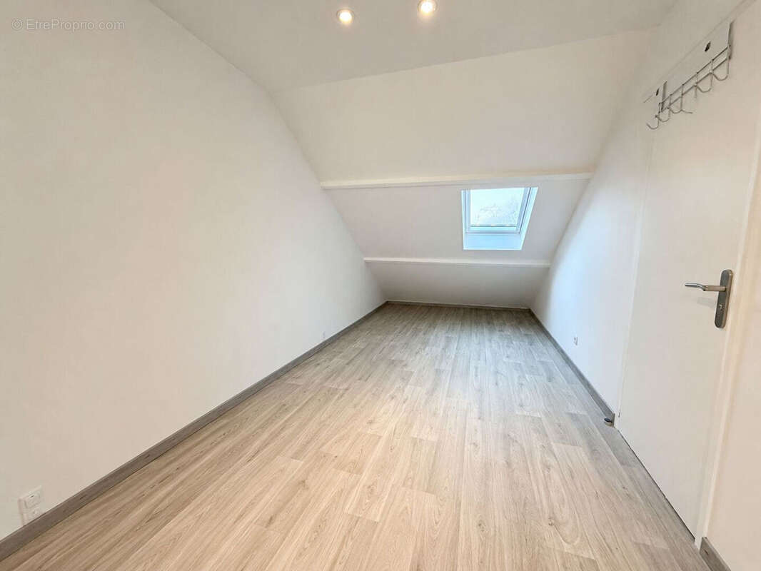 Immeuble de rapport en monopropriété - Situé à proximité du campus NEOMA - photo 8