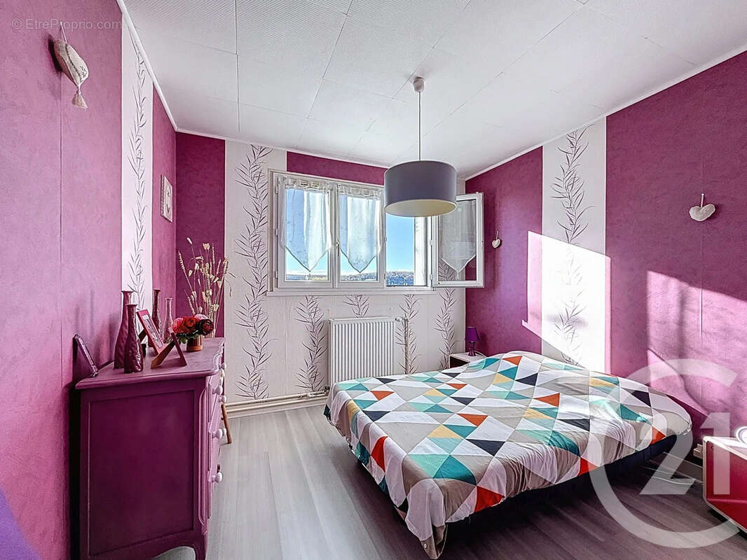 Maison à MALAY-LE-PETIT