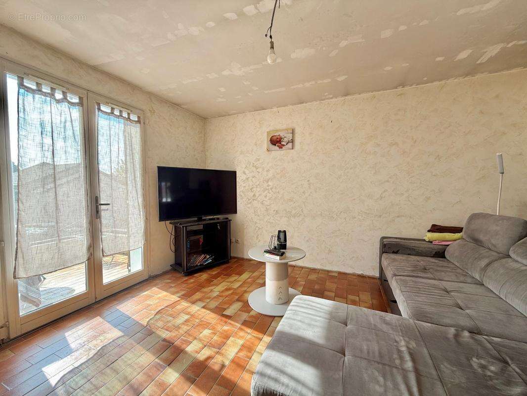 Maison à LAMARCHE-SUR-SAONE