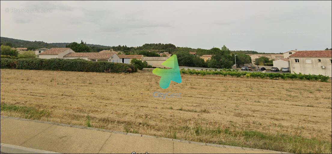 Terrain à PORTEL-DES-CORBIERES