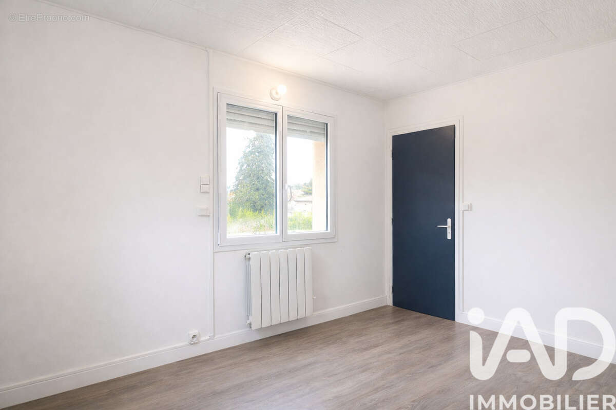 Photo 7 - Appartement à BAGNOLS-SUR-CEZE