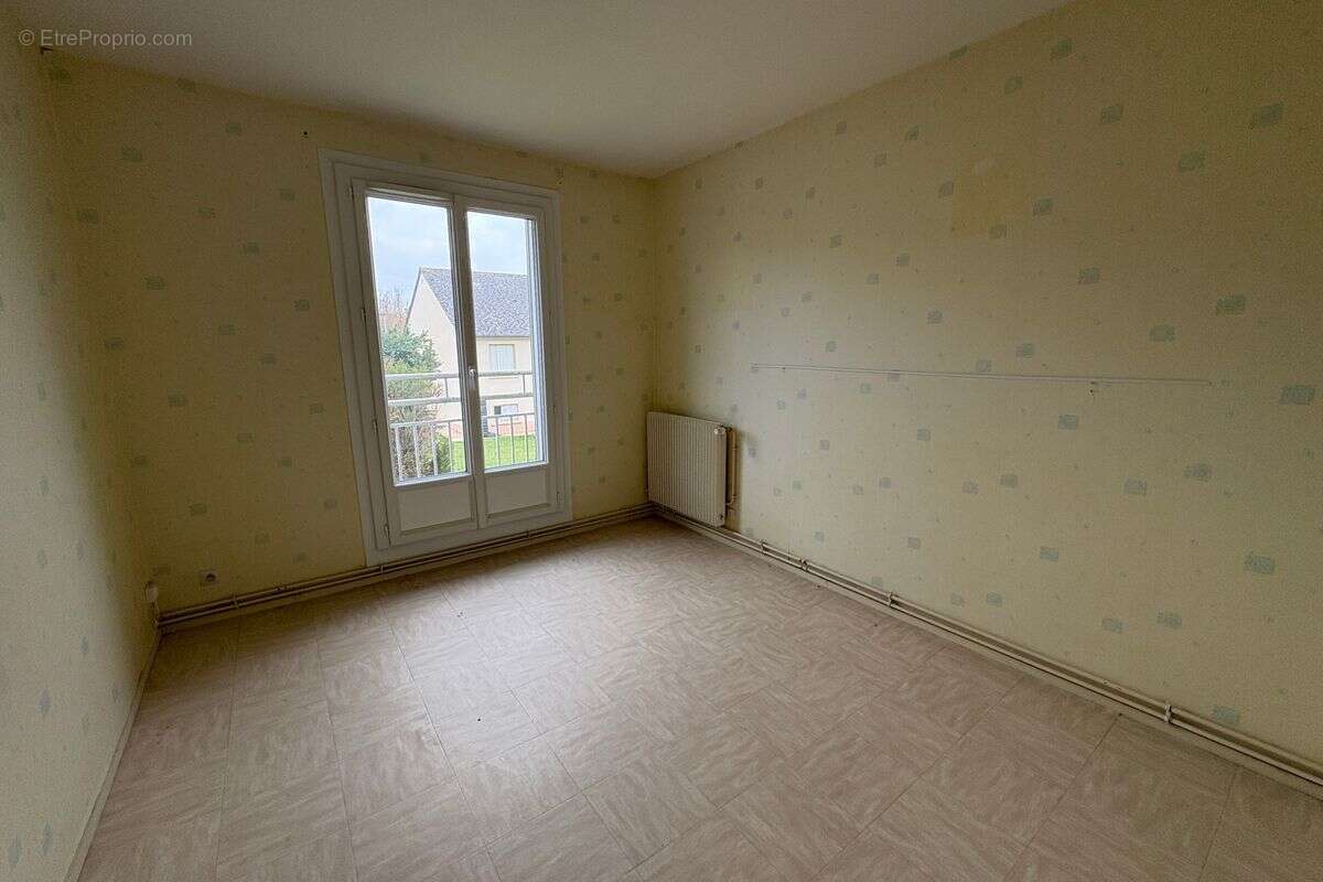 Appartement à NEUILLE-PONT-PIERRE