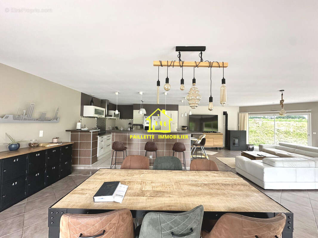 Maison 182 m² à Saint-Romain-De-Colbosc  - photo 5