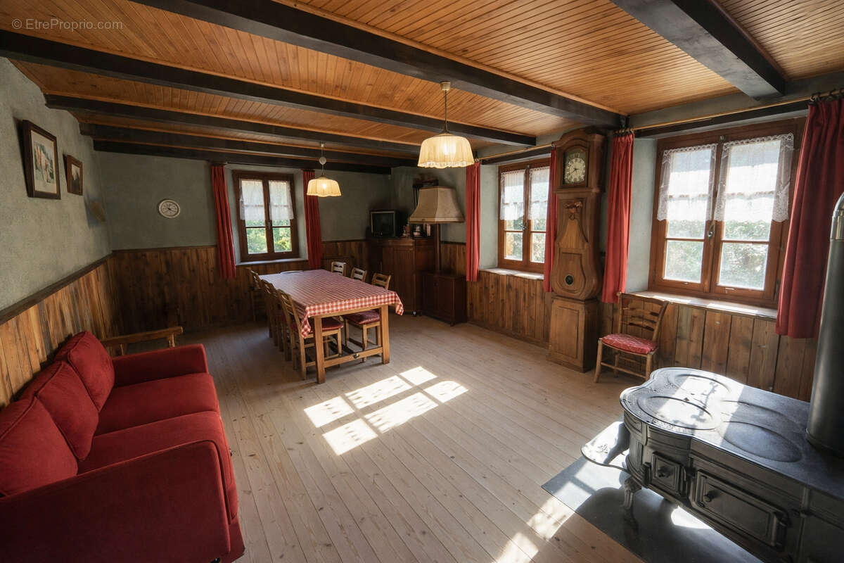 Maison à SEYTROUX