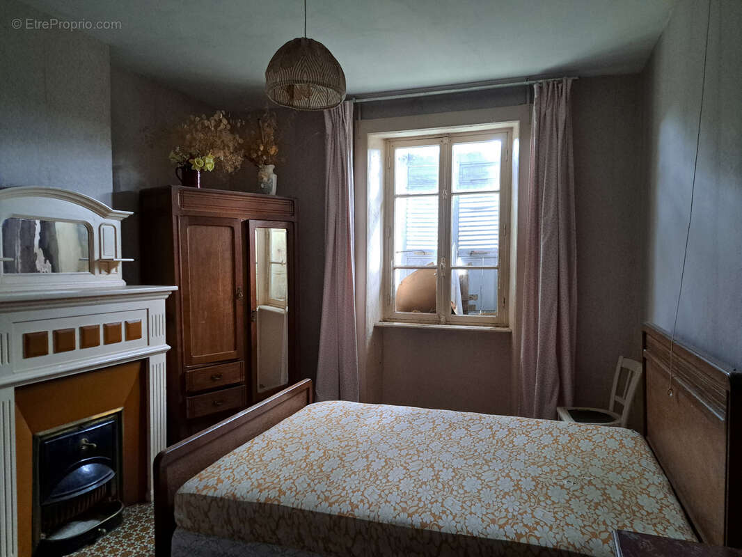 Maison à LE CHAMBON-SUR-LIGNON