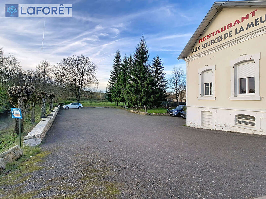 Commerce à VAL-DE-MEUSE