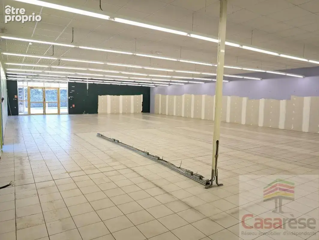Immeuble commercial - photo 6