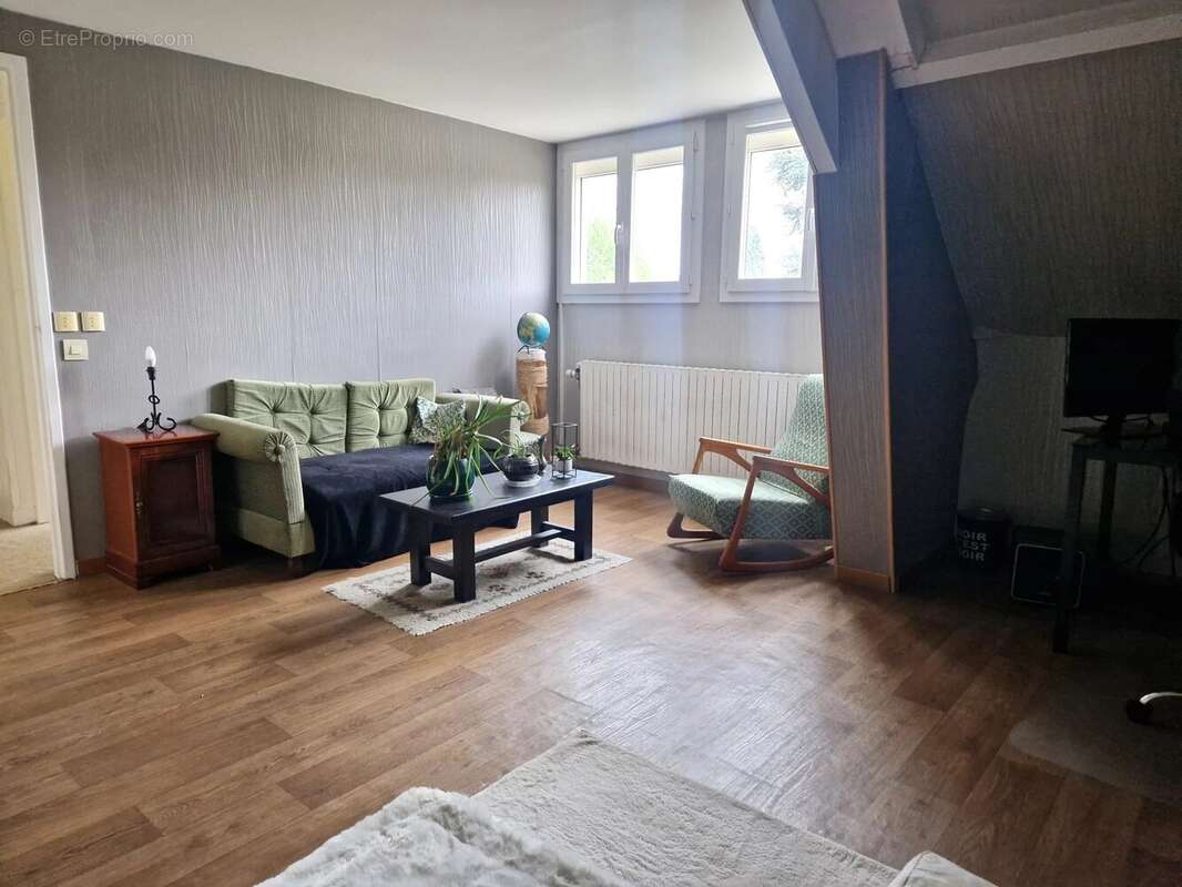 Maison à MAGNY-LES-HAMEAUX