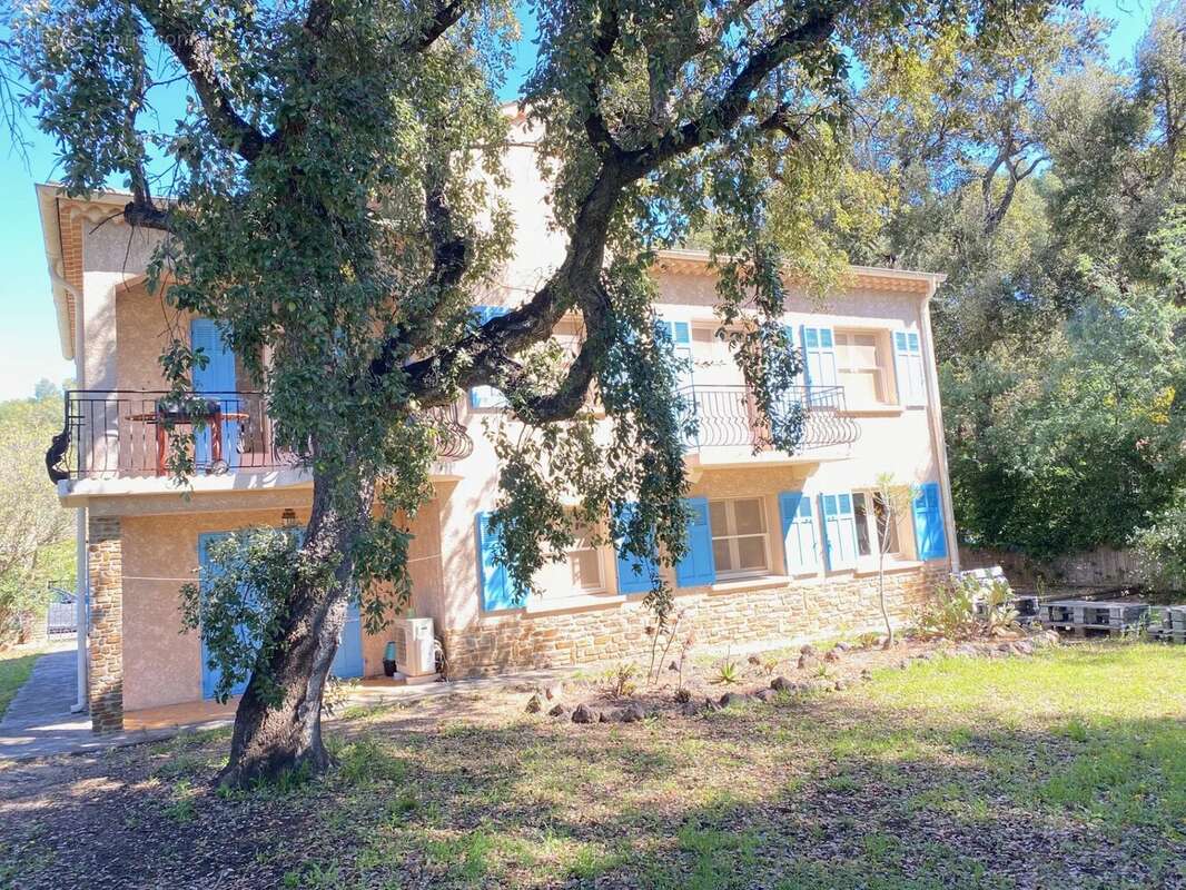 Maison à LA LONDE-LES-MAURES