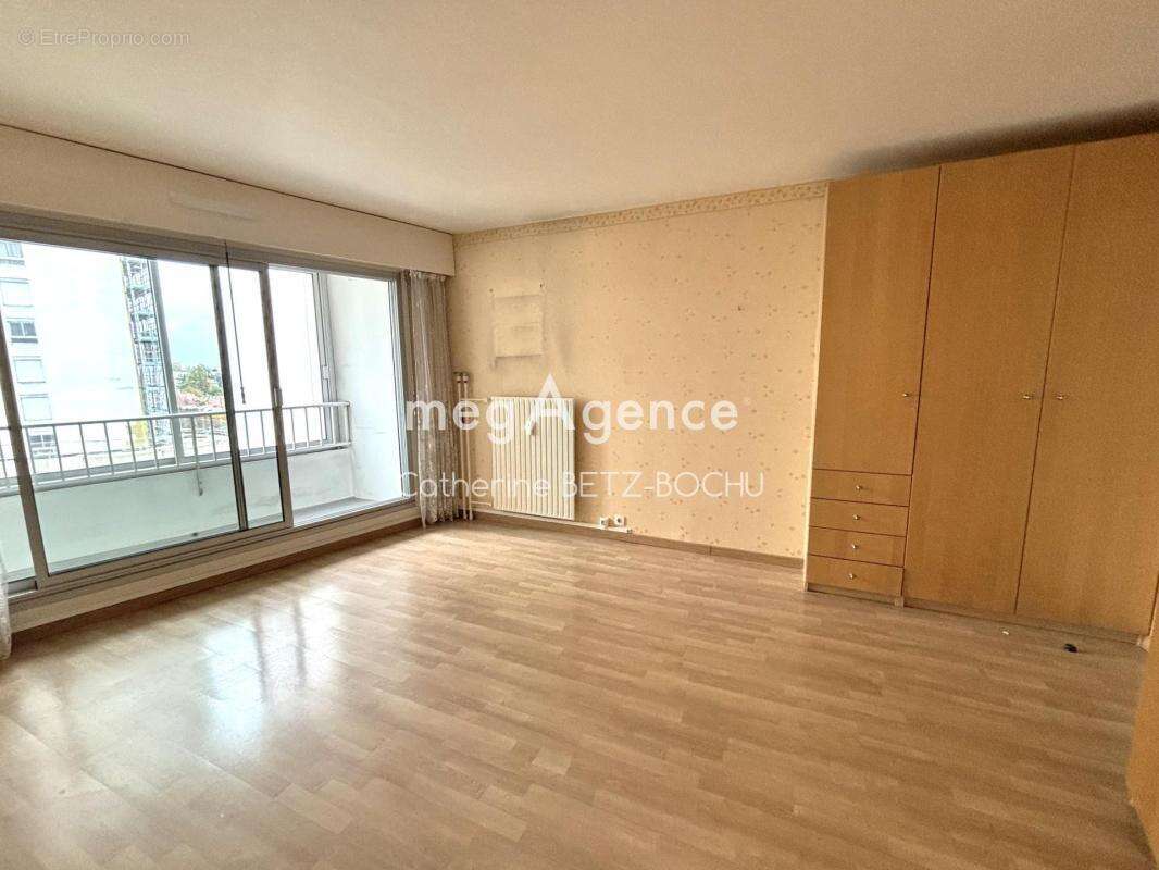 Appartement à SAINT-GRATIEN