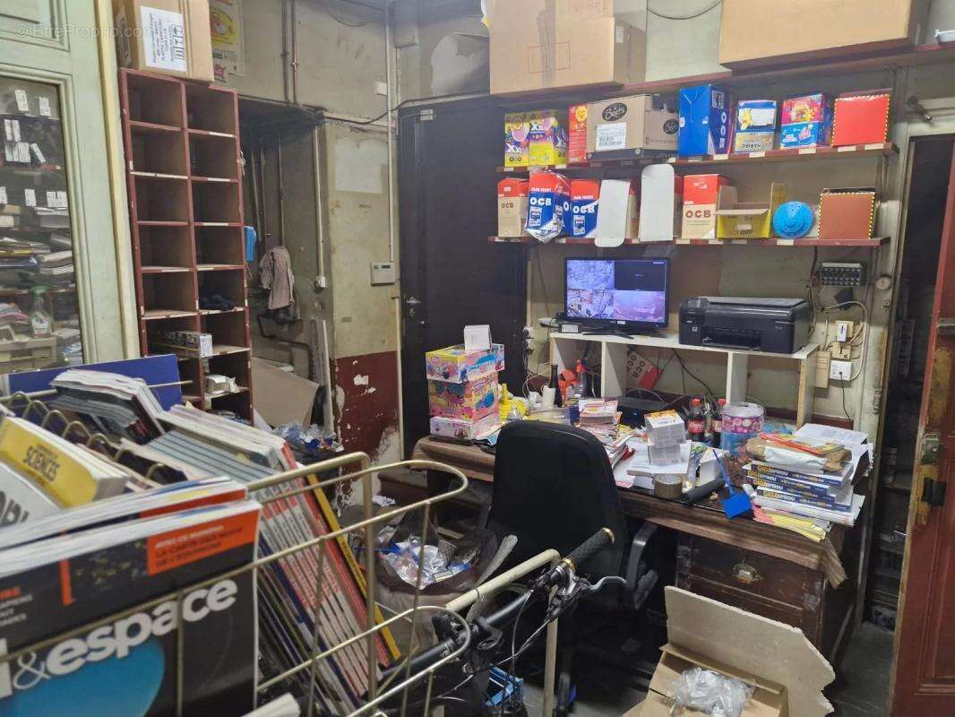 Commerce à TOURNON-SUR-RHONE