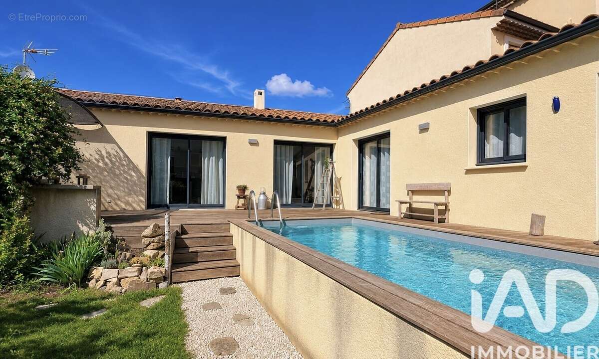 Maison 107 m² à Pont-Saint-Esprit  - photo 2