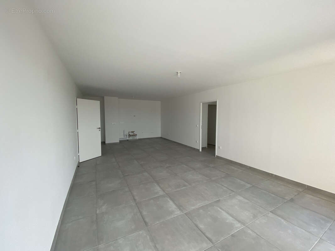 Appartement moderne avec double parking et terrasse en étage élevé - photo 11