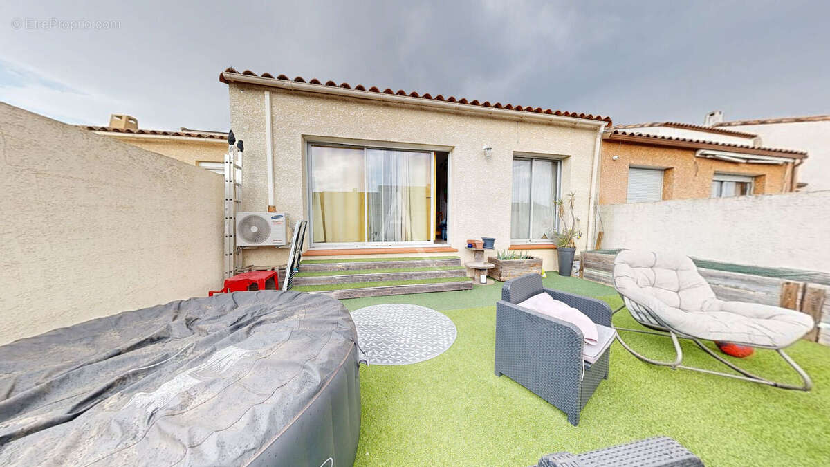 HAMEAU LE SOMAIL - Pavillon de plain-pied 2 chambres, bureau, garage et jardinet - photo 13