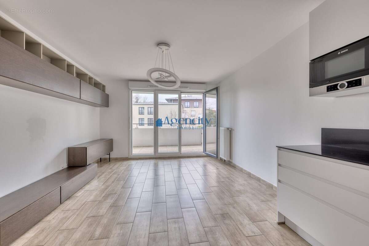 Appartement à LIVRY-GARGAN