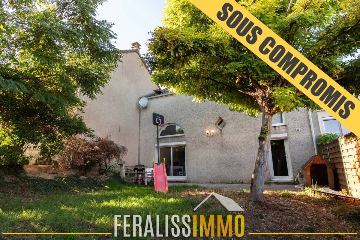 Maison à JOUY-LE-MOUTIER