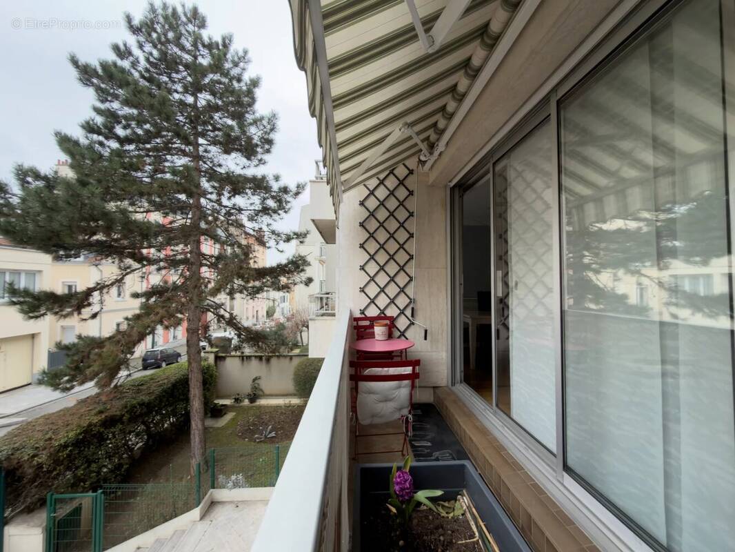 Appartement à LE RAINCY