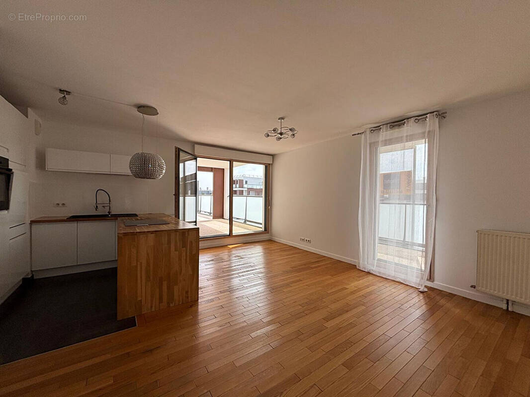 Appartement à COLOMBES