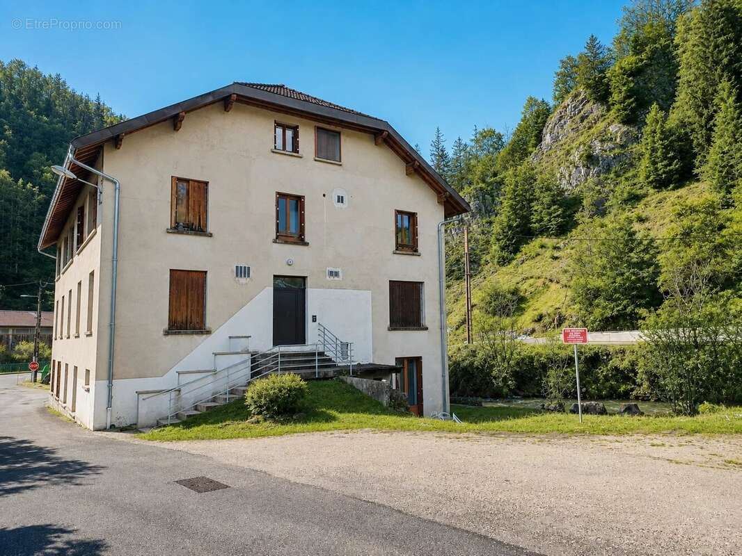 Appartement à PREMANON