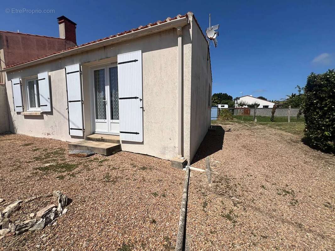 Maison à SAINT-VINCENT-SUR-JARD