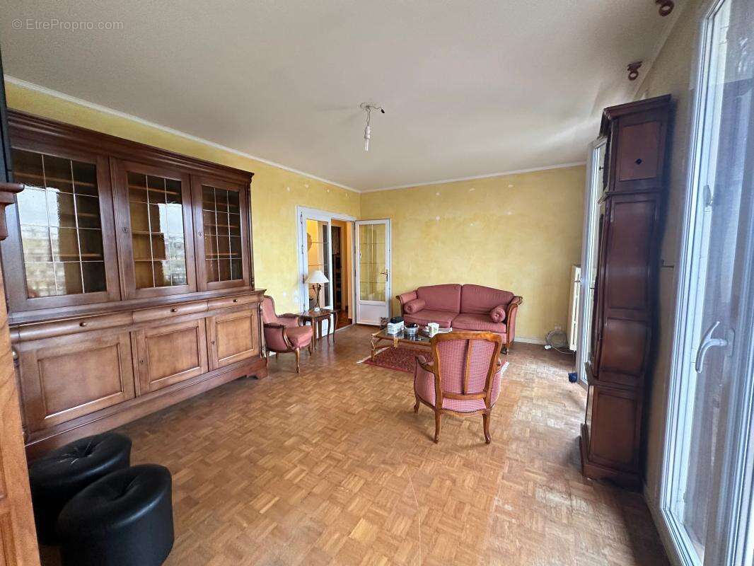 Appartement À Vendre T3/4 - photo 3