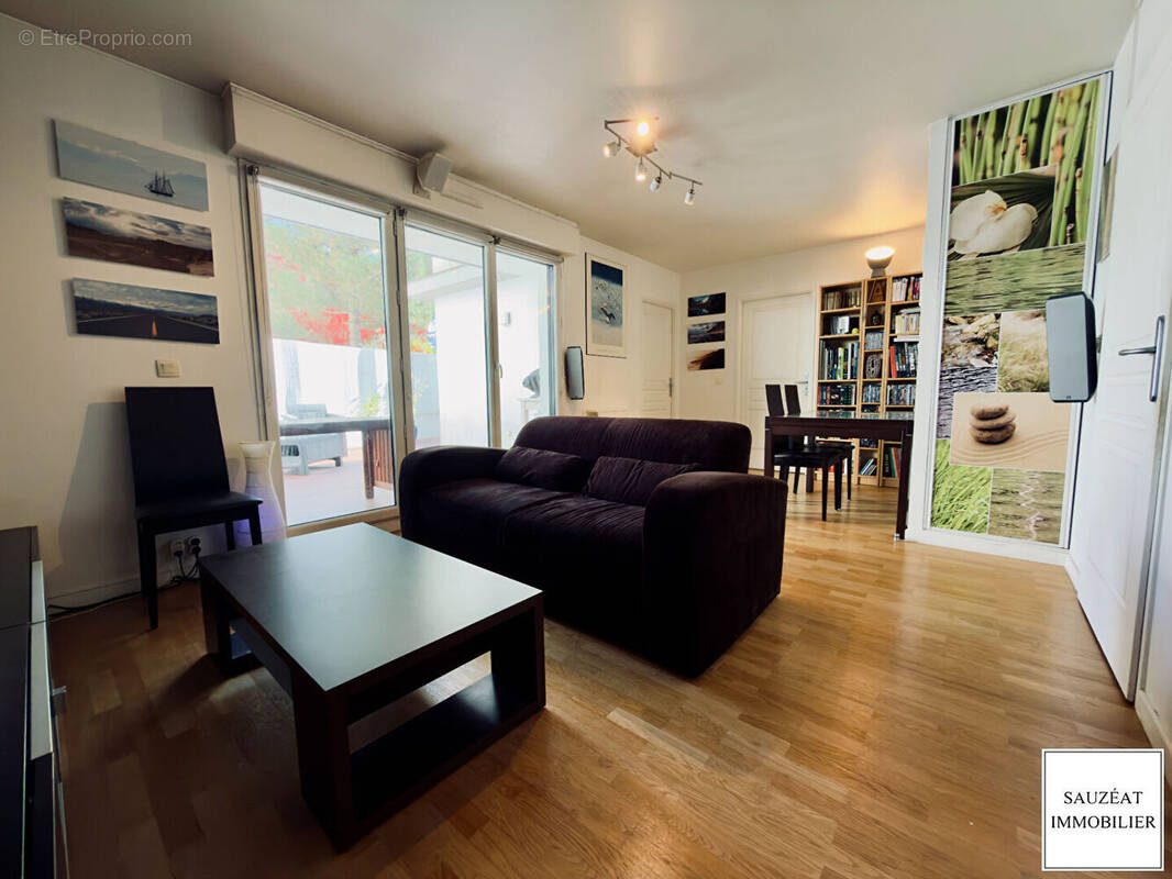 Appartement à ISSY-LES-MOULINEAUX
