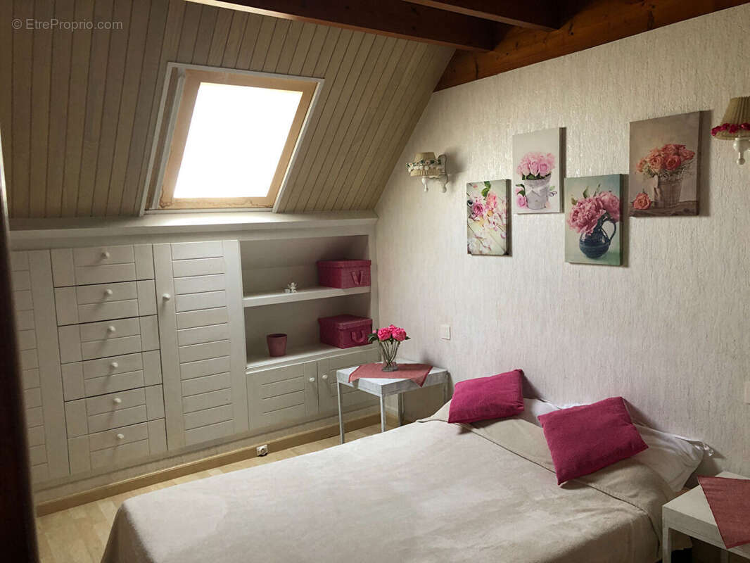 Appartement à BUC