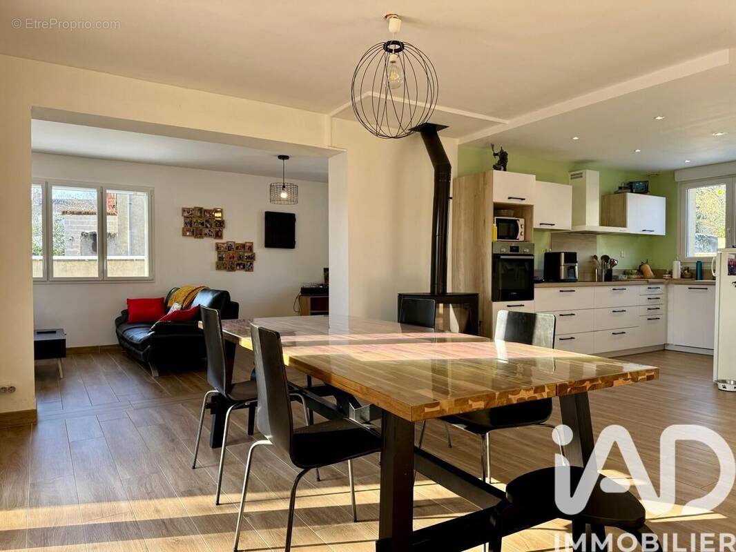 Photo 1 - Maison à SAINT-CYR-SUR-LOIRE