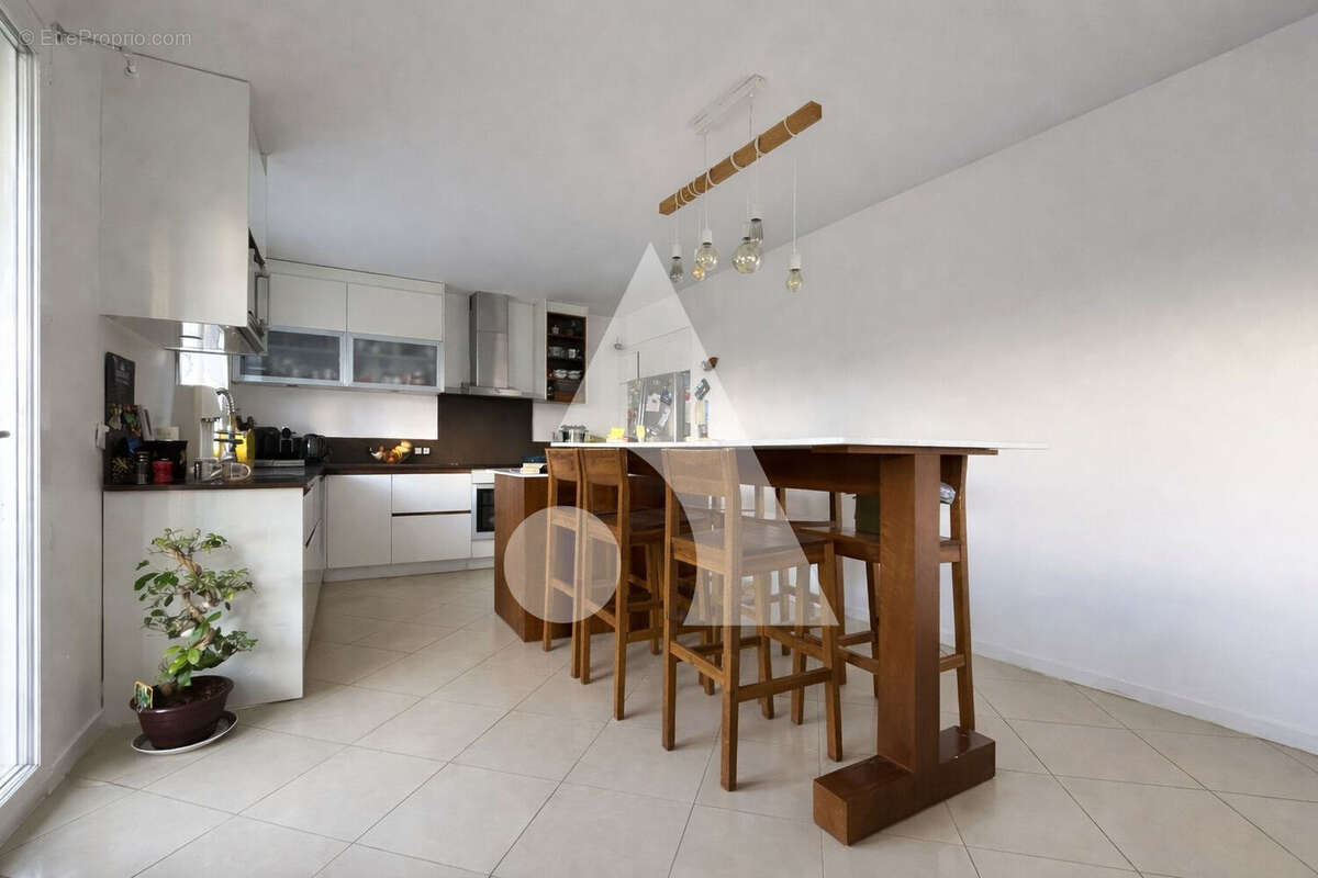 Maison Montry 8 pièce(s) 190 m2 / 6 suites parentales - photo 8
