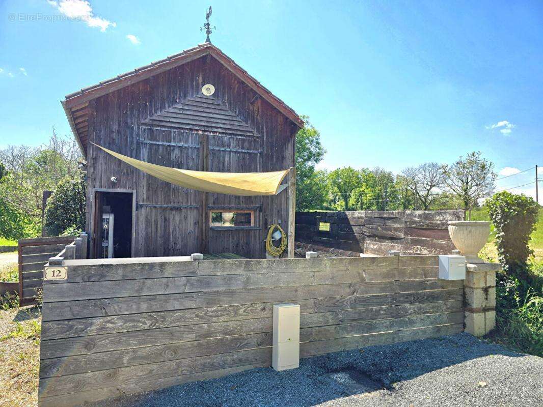 Appartement à JAURE