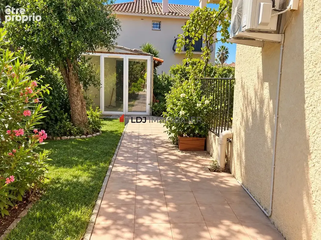 Maison 5 pièces 160 m² à vendre à Saleilles (66280) - photo 4