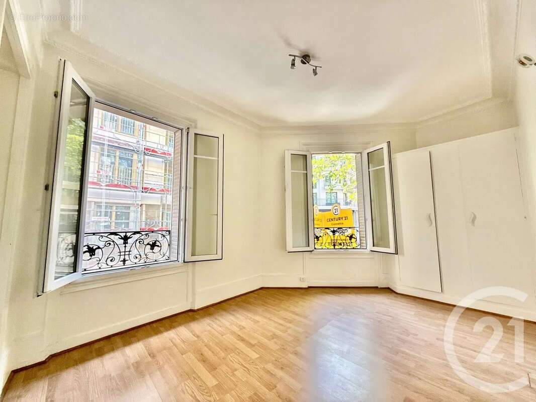 Appartement à CLICHY