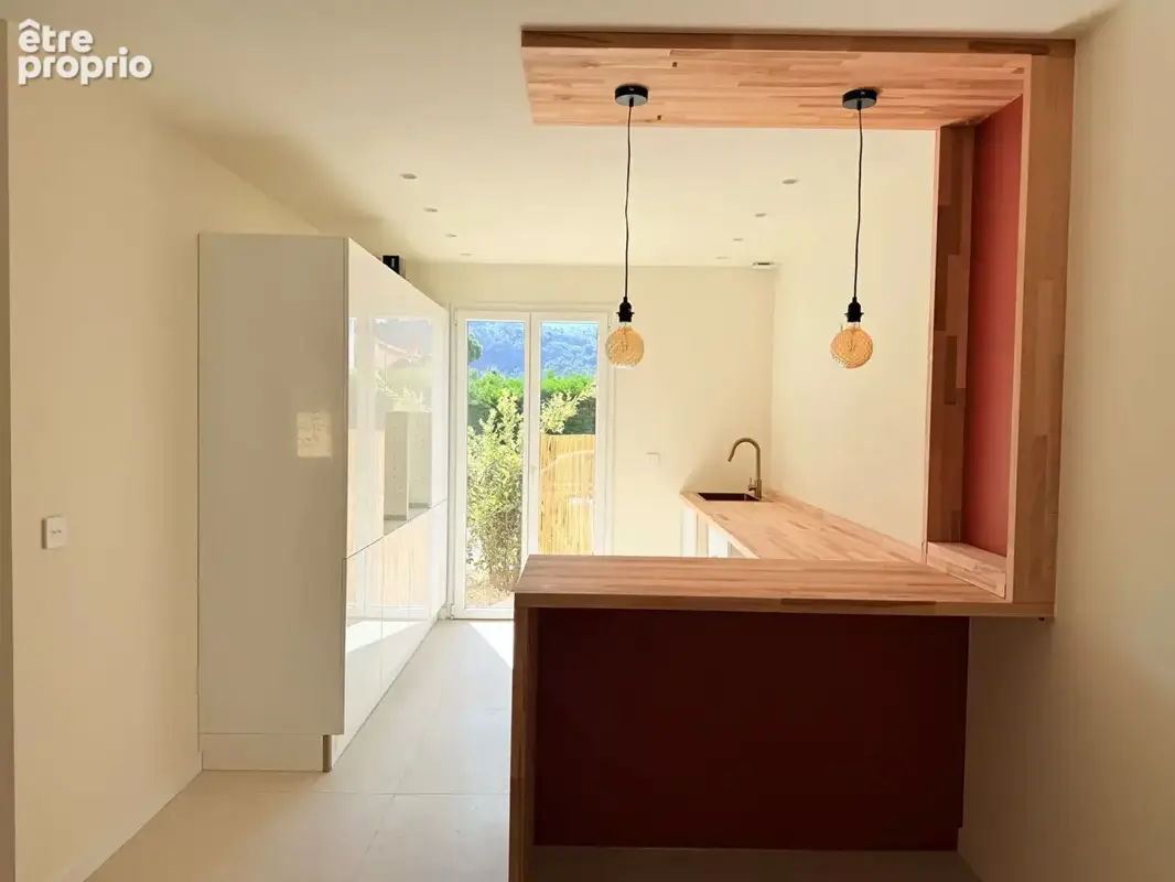 CARROS : Maison 4 pièces avec Garage - photo 3