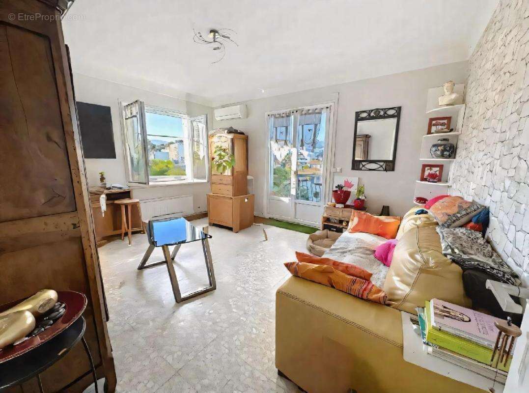 Appartement à LE CANNET