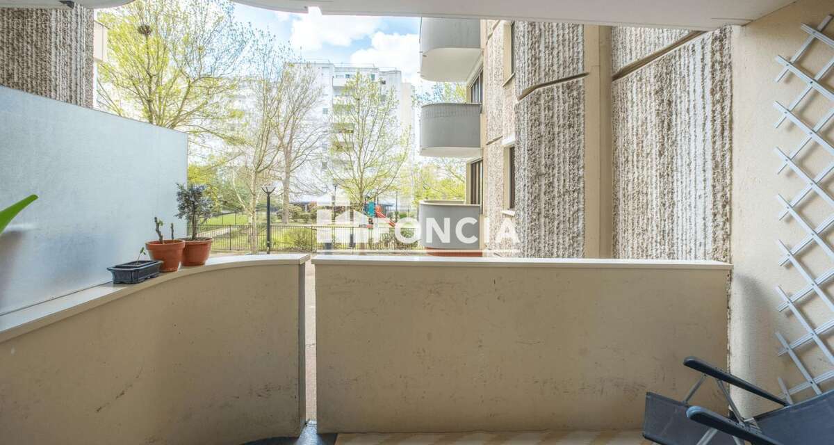 Appartement à ELANCOURT