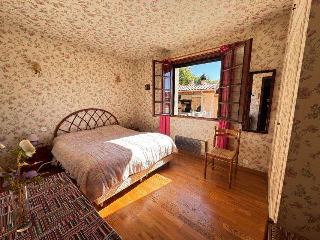 Maison à SALVAGNAC-CAJARC