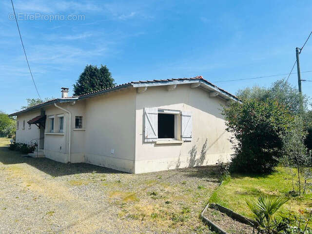 Maison à VIC-EN-BIGORRE