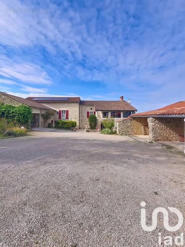 Photo 1 - Maison à FLAUJAC-POUJOLS