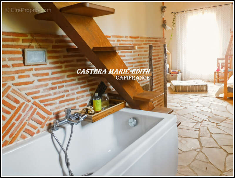 Maison à MIRANDE