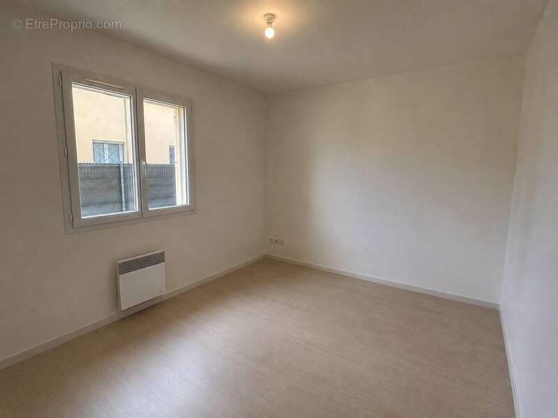 Moulis-en-Médoc – Plain-pied en parfait état, 3 chambres, cuisine neuve et climatisation - photo 7