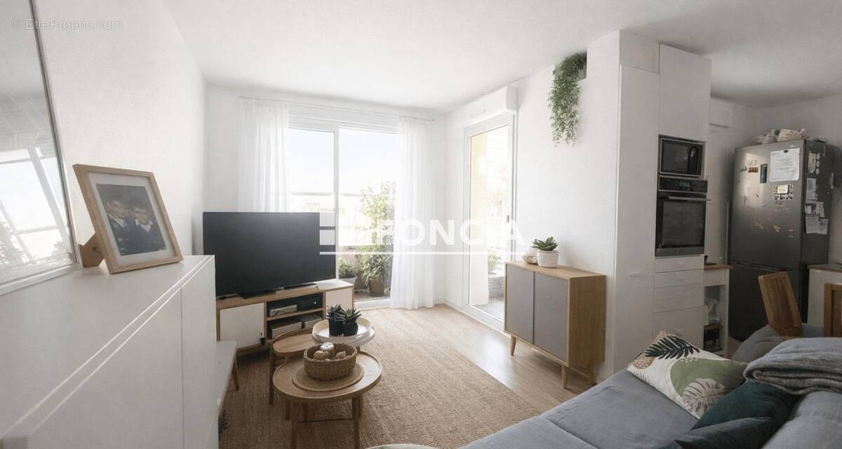 Appartement à MONTREUIL-JUIGNE