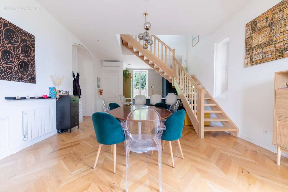 Appartement à POMMIERS