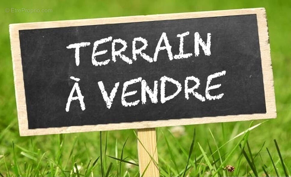 Terrain à BEAUMONT-SUR-OISE