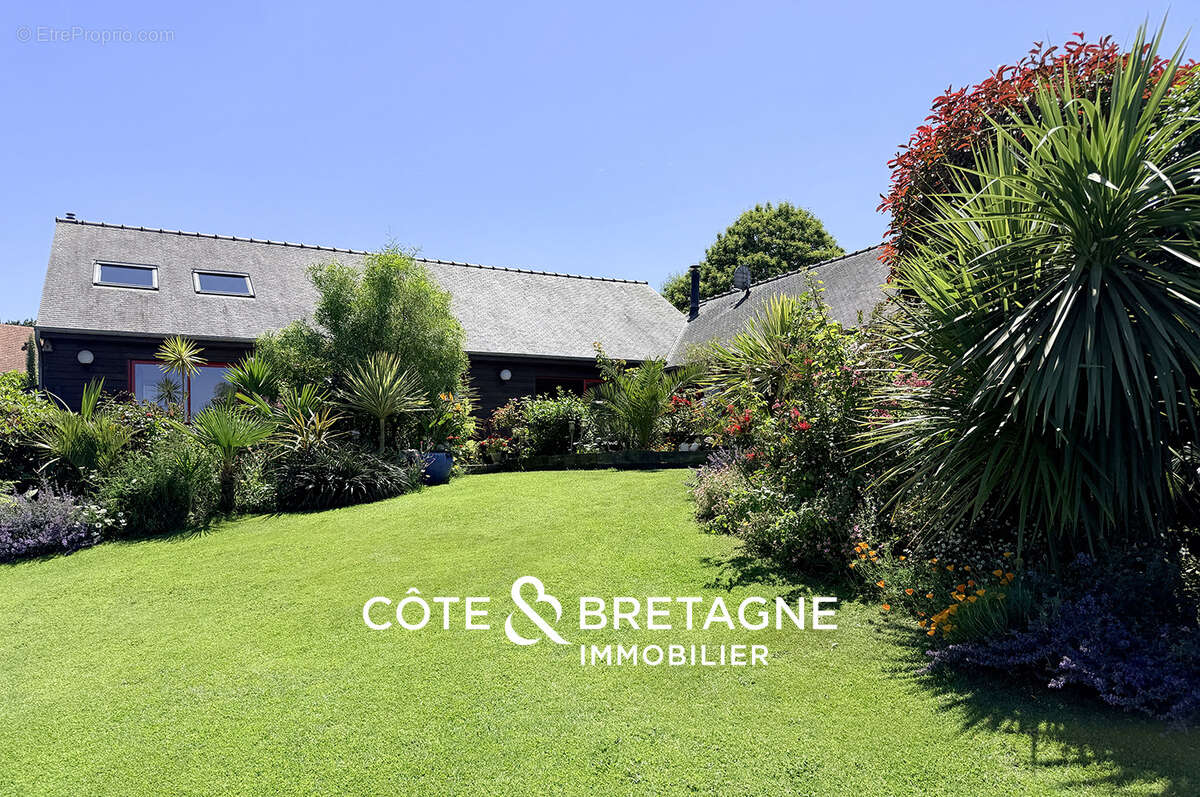 Propriété d'architecte d'exception sur la côte de granit rose  réf : 2026116 - photo 15