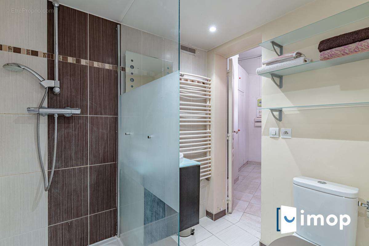 Appartement à PARIS-15E