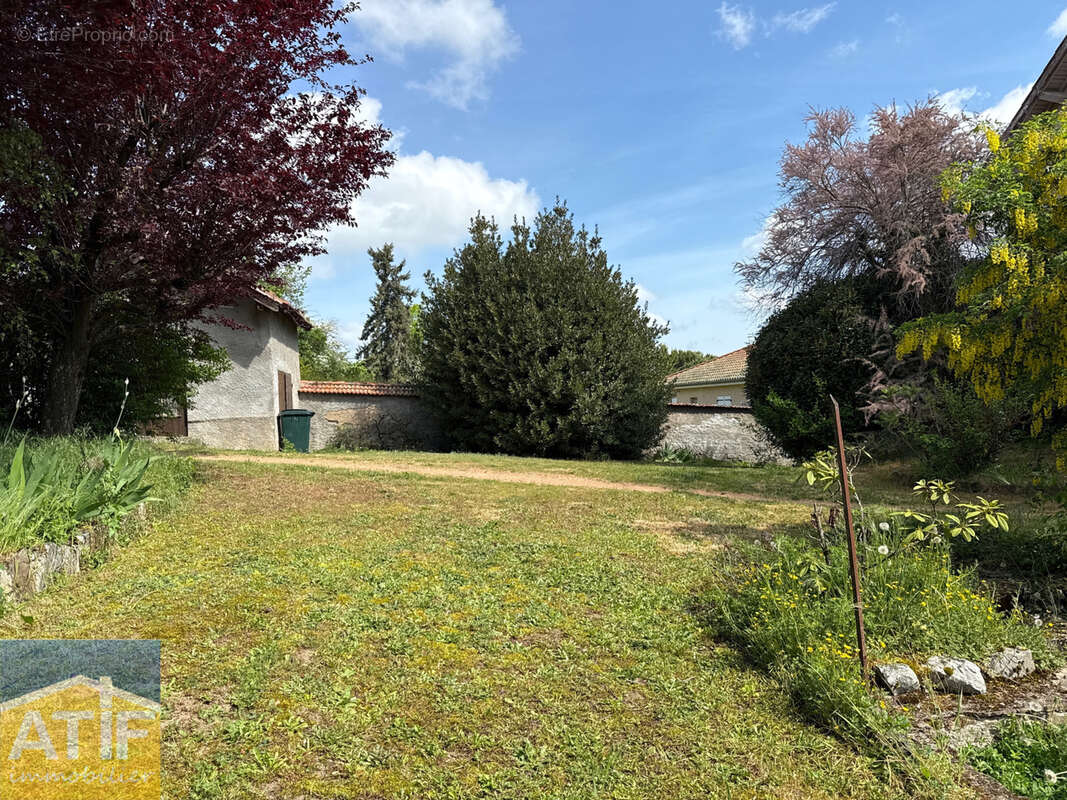 Maison à SAINT-GERMAIN-LAVAL