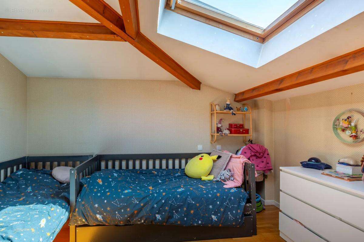 Appartement à TASSIN-LA-DEMI-LUNE