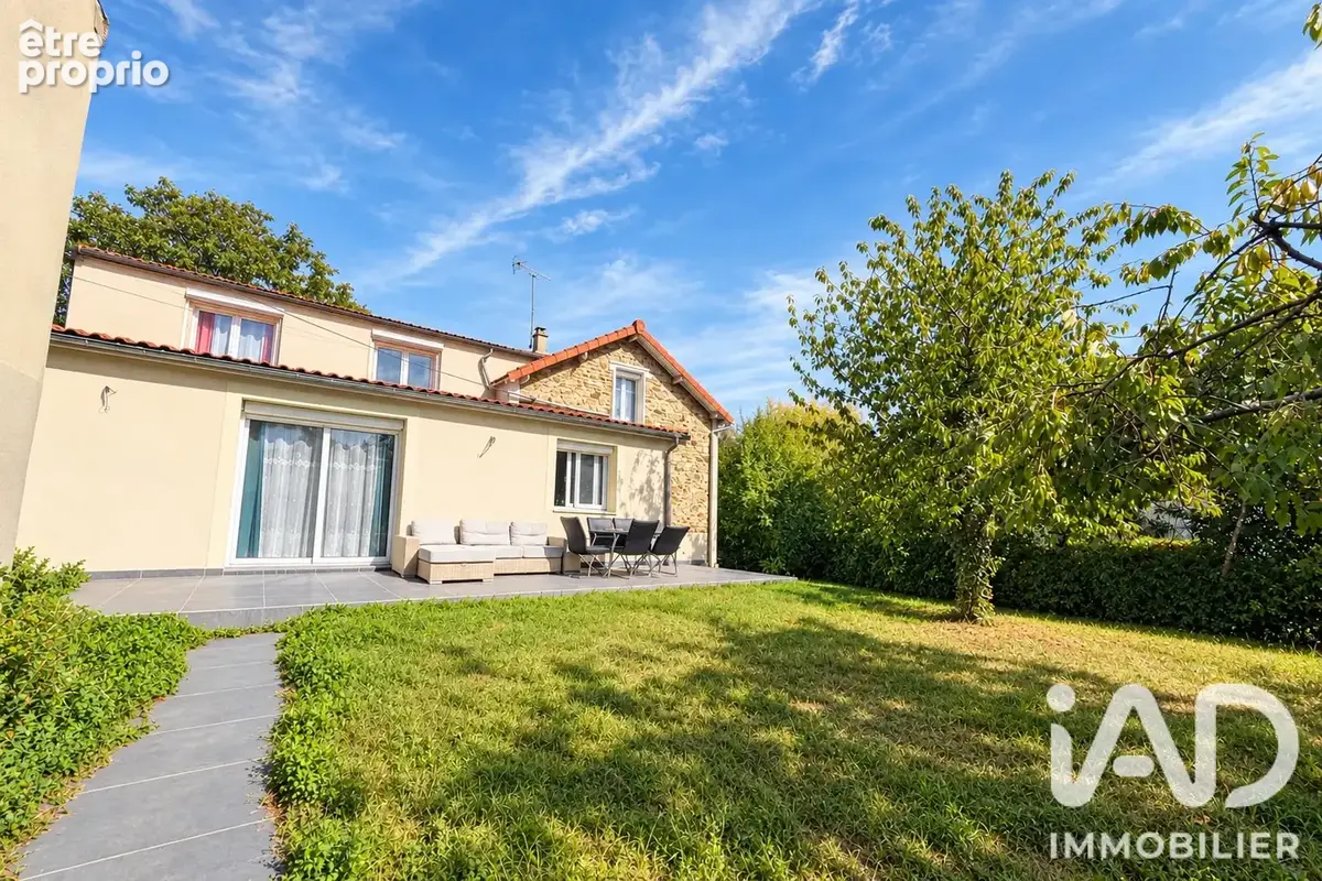Photo 1 - Maison à VILLENEUVE-LE-ROI