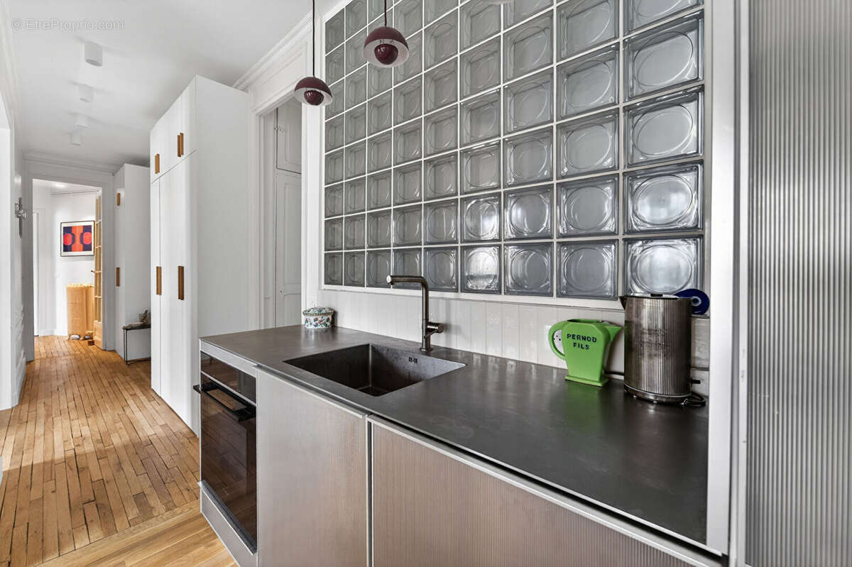 Appartement à PARIS-20E
