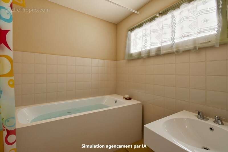 Maison à LE CHATELET